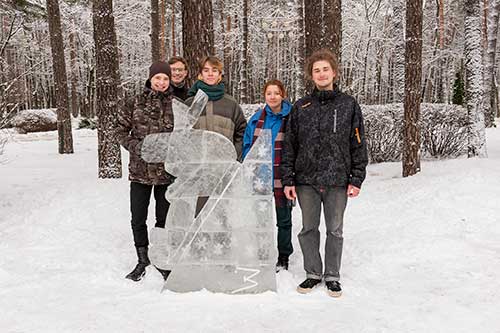 Вернисаж ледовых скульптур в минском парке Челюскинцев