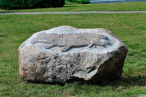 Каменные украшения – в подарок! 12 декоративных скульптур появились в Дзержинске