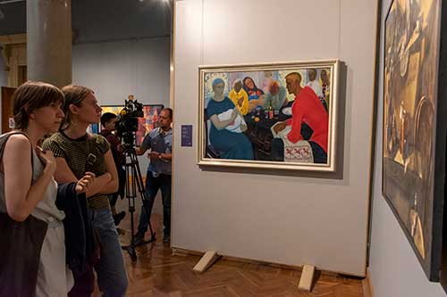В Национальном художественном музее открылась выставка дипломных работ выпускников МГХК им. Глебова «Ступени мастерства»