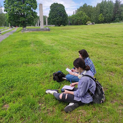 Экскурсия и пленэр в мемориальном комплексе «Хатынь»