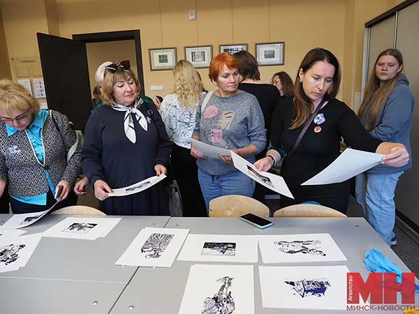 Белорусы зарубежья проходят культурную стажировку в Минске