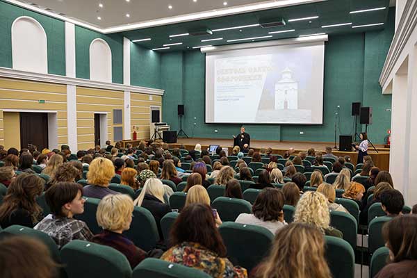 Беседа с юными художниками о нашей истории и белорусских святынях