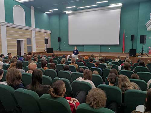 Диалог о памяти: помощник прокурора рассказала студентам о расследовании геноцида белорусского народа