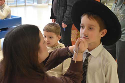 Праздник к нам идёт!