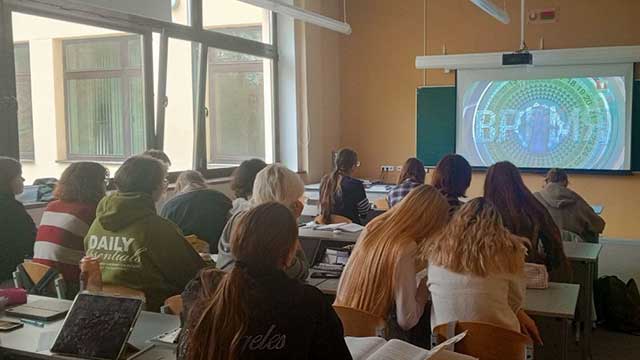 Информационный час