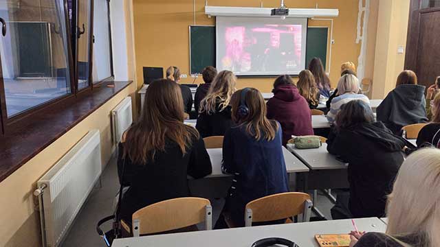 Информационный час