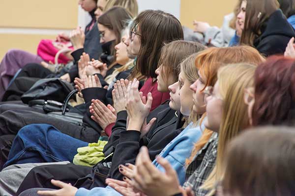 Кино «Яркая звезда Софии Слуцкой»