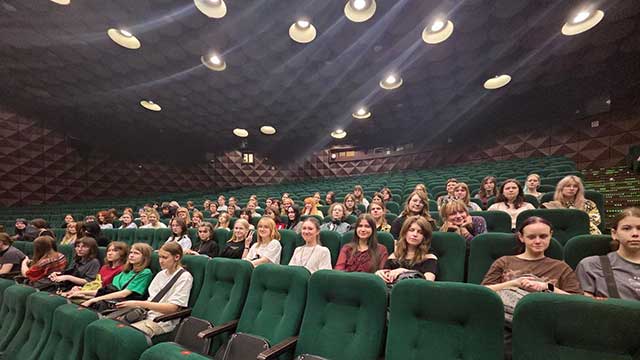 Обучающиеся I курса на показе фильма «Одно на двоих»