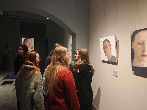 Обучающиеся посетили выставки в Национальном художественном музее