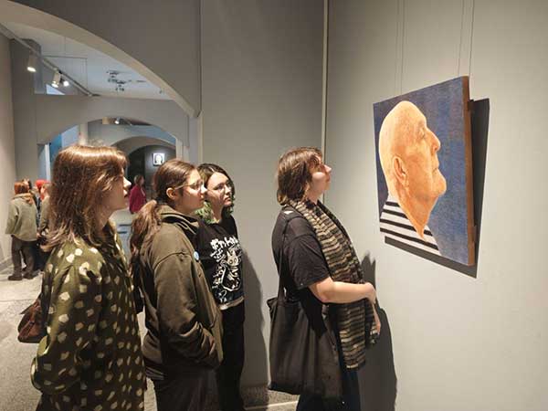 Обучающиеся посетили выставки в Национальном художественном музее