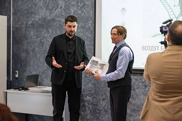 Открытие выставки «Воздух белого листа»