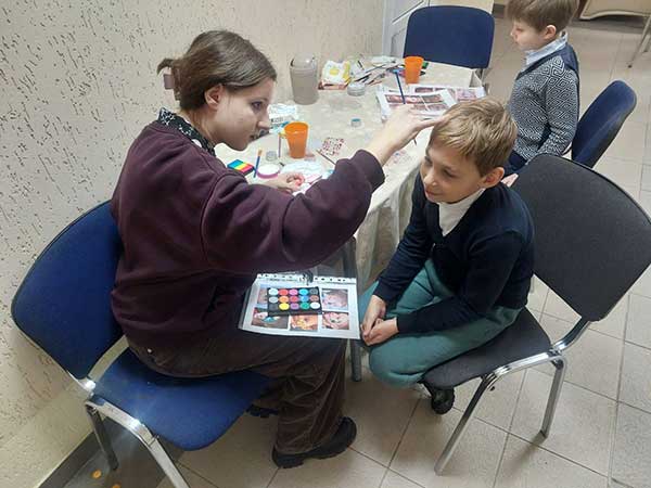 Волшебство «Зимней карусели»: праздник с&nbsp;аквагримом для&nbsp;особенных детей