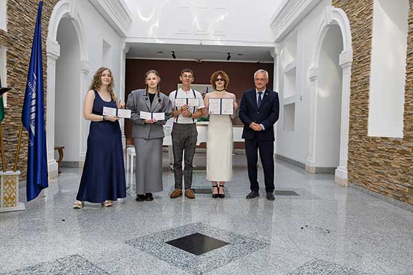 Вручение дипломов выпускникам 2026