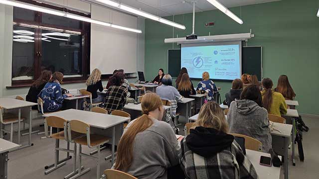 Информационный час