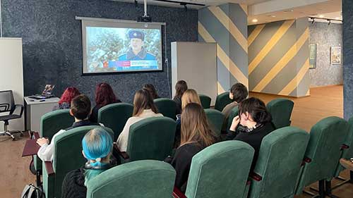 Информационный час