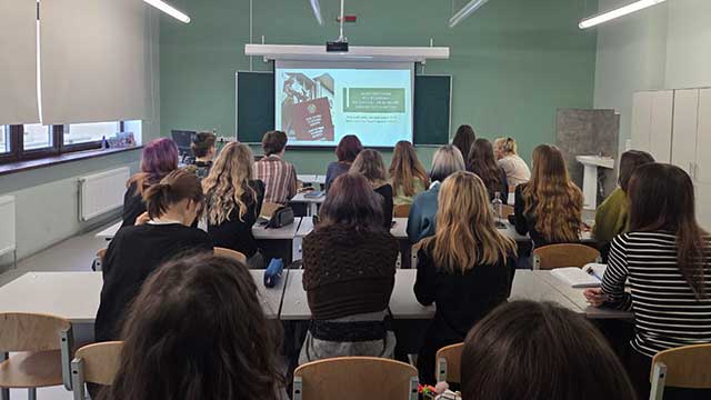 Информационный час