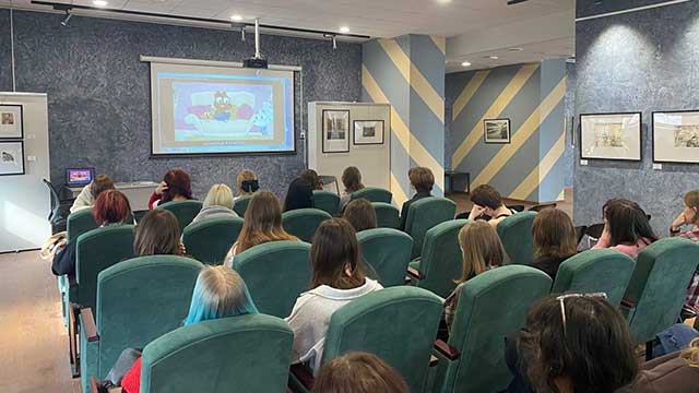 Информационный час